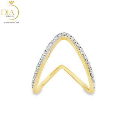 Splendid V-shaped Diamond Ring